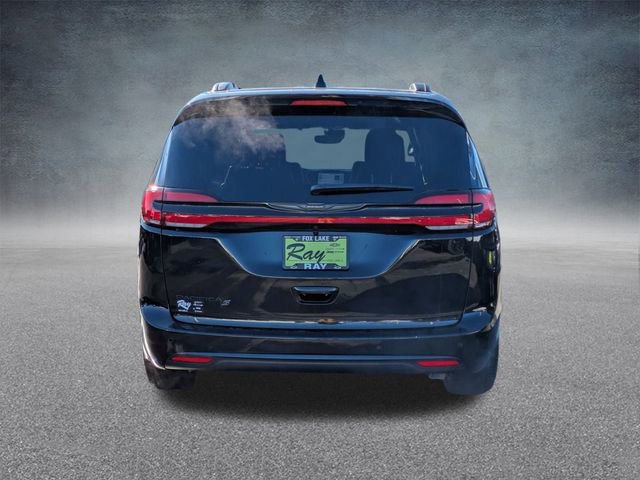 New 2026 Chrysler Pacifica Select FWD image 4