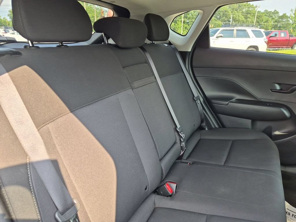 Used 2025 Hyundai Kona SEL FWD image 32