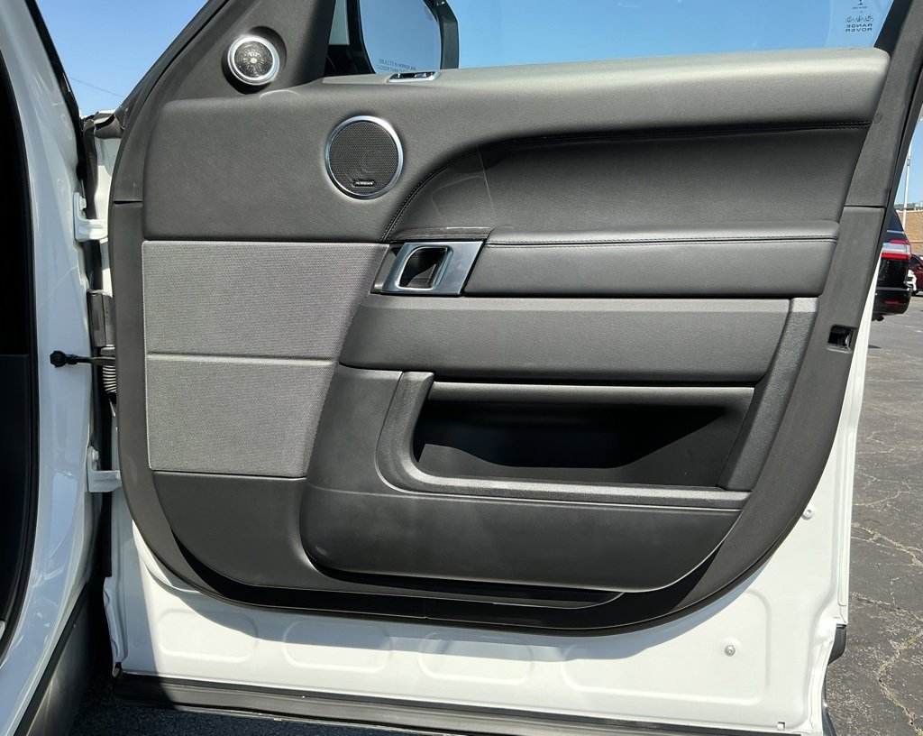 Used 2022 Land Rover Range Rover Sport HSE Silver Edition image 24