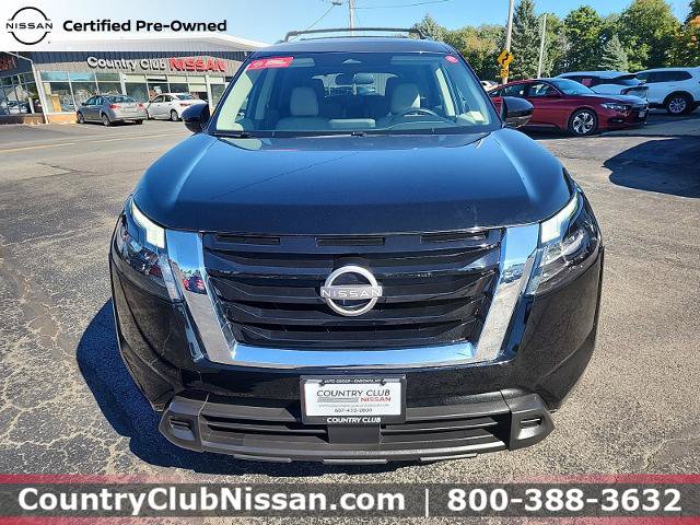 Certified 2023 Nissan Pathfinder SV w/ SV Premium Package AWD/4WD image 3
