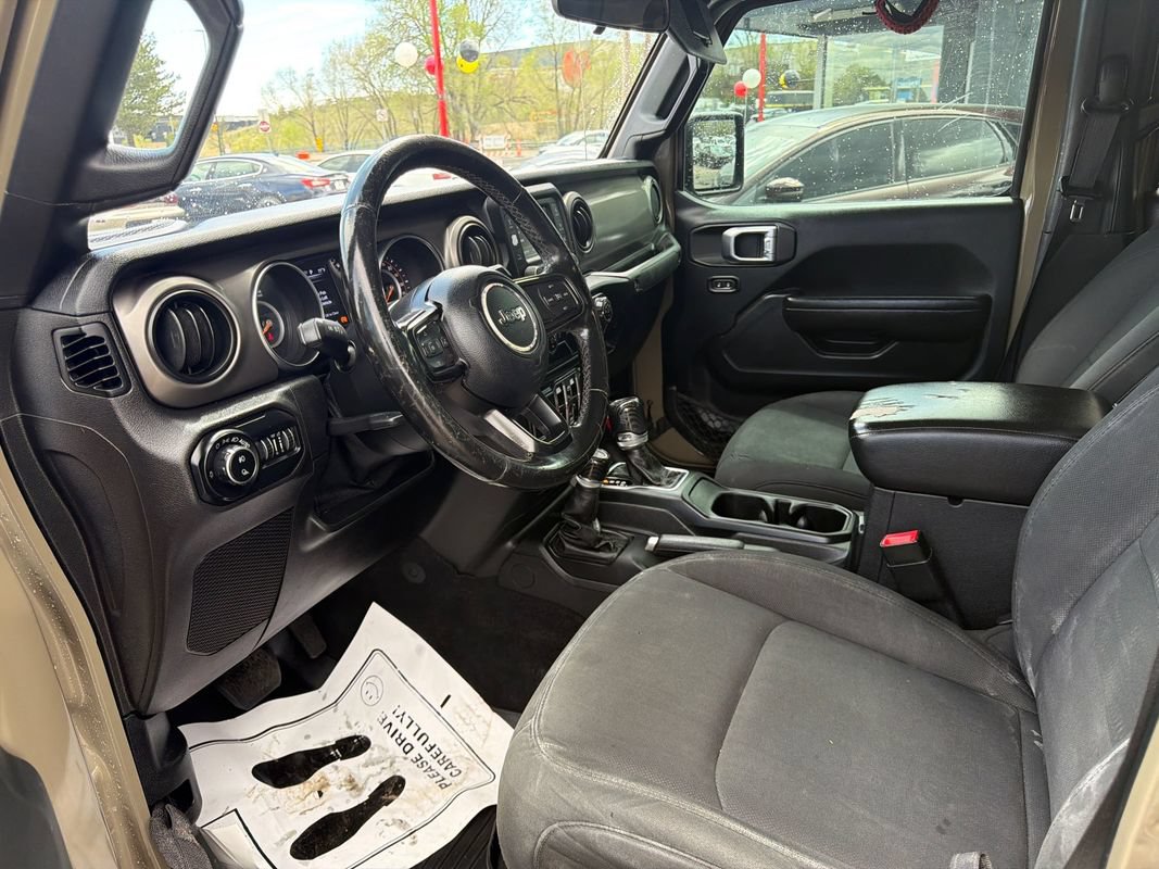 Used 2020 Jeep Gladiator Sport w/ Quick Order Package 24S AWD/4WD image 10