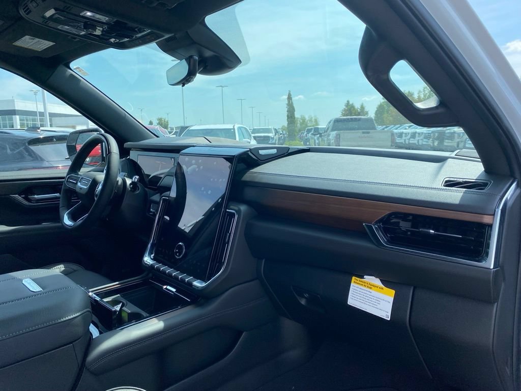 New 2026 GMC Yukon Denali w/ Advanced Technology Package AWD/4WD image 32