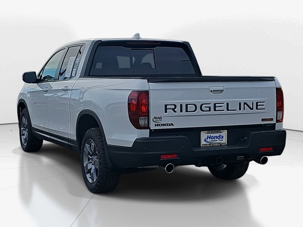 Used 2025 Honda Ridgeline TrailSport image 5