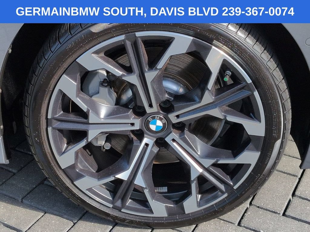 Used 2025 BMW 330i Sedan w/ Convenience Package RWD image 12