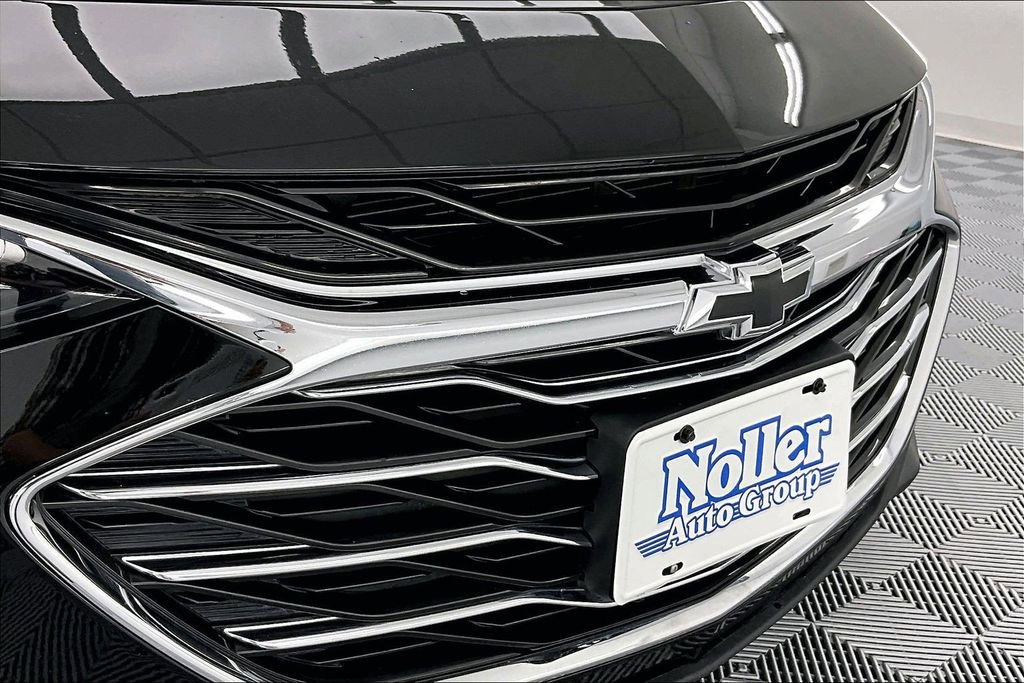 Used 2022 Chevrolet Malibu LT image 28