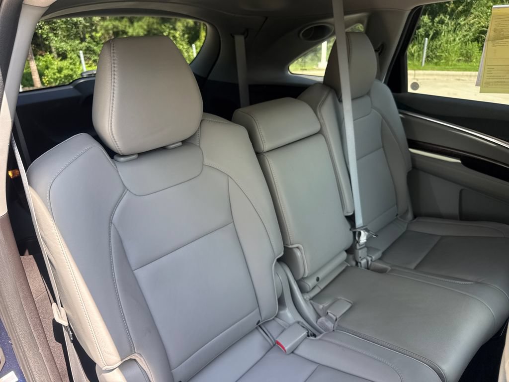 Used 2017 Acura MDX w/ Technology Package AWD/4WD image 33