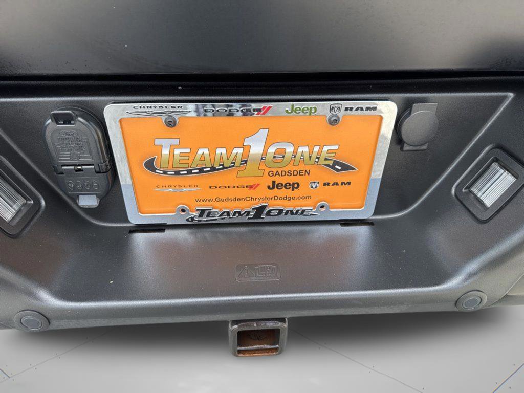 Used 2017 Ford F150 Platinum w/ Equipment Group 701A Luxury image 10