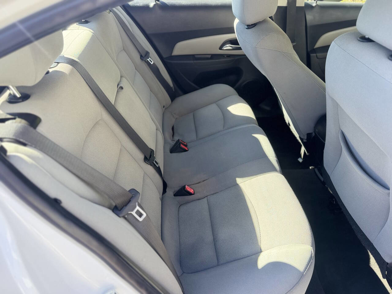 Used 2016 Chevrolet Cruze LT image 13