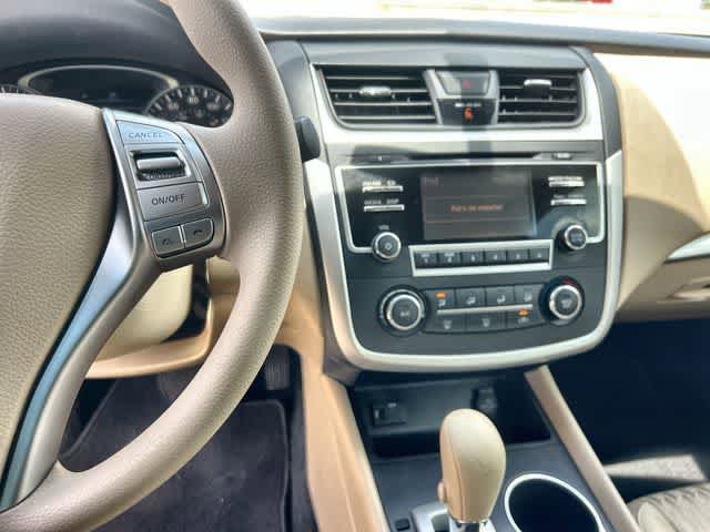 Used 2016 Nissan Altima 2.5 S w/ Power Driver Seat Package FWD image 18