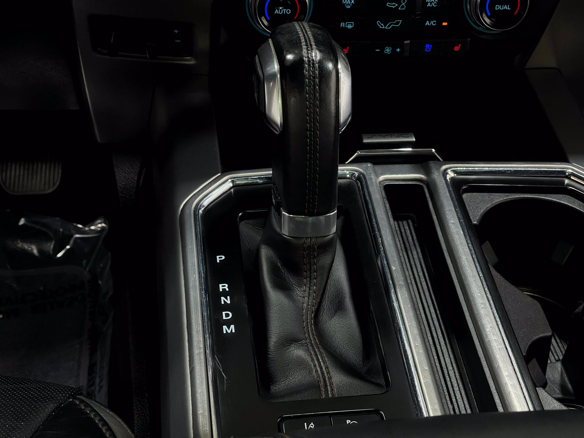 Used 2018 Ford F150 Platinum w/ Equipment Group 701A Luxury AWD/4WD image 29