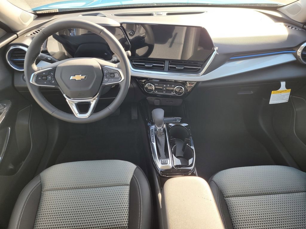 New 2026 Chevrolet Trax LT w/ Driver Confidence Package image 10