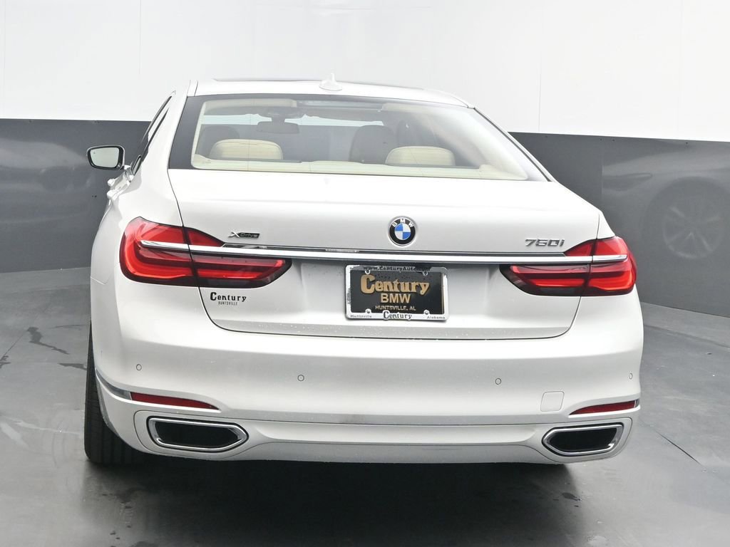 Used 2016 BMW 750i xDrive image 6