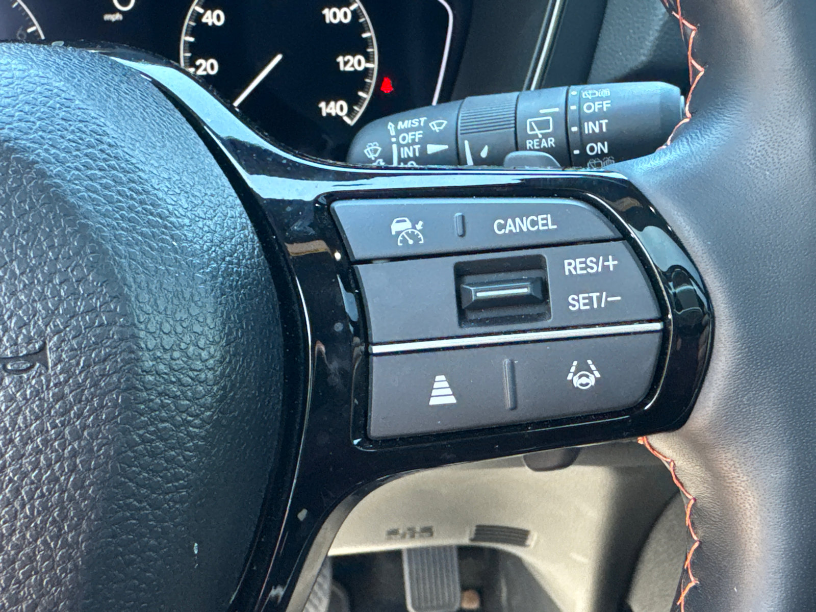 Used 2025 Honda Pilot TrailSport image 35