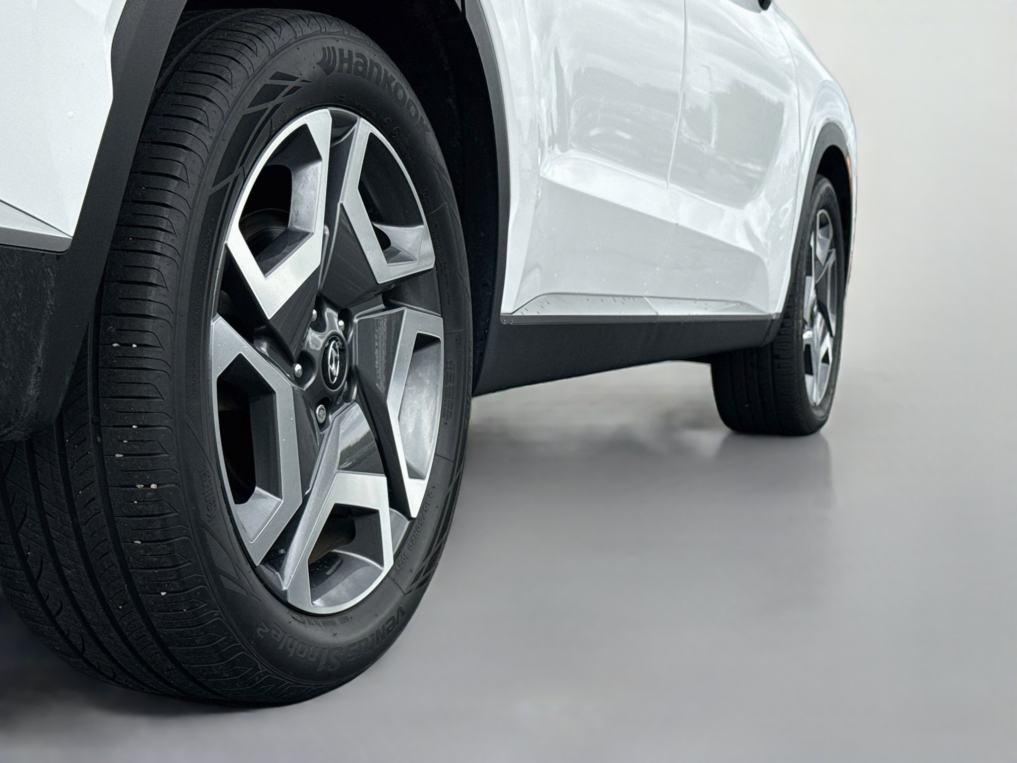 Used 2024 Hyundai Palisade SEL w/ Premium Package FWD image 9