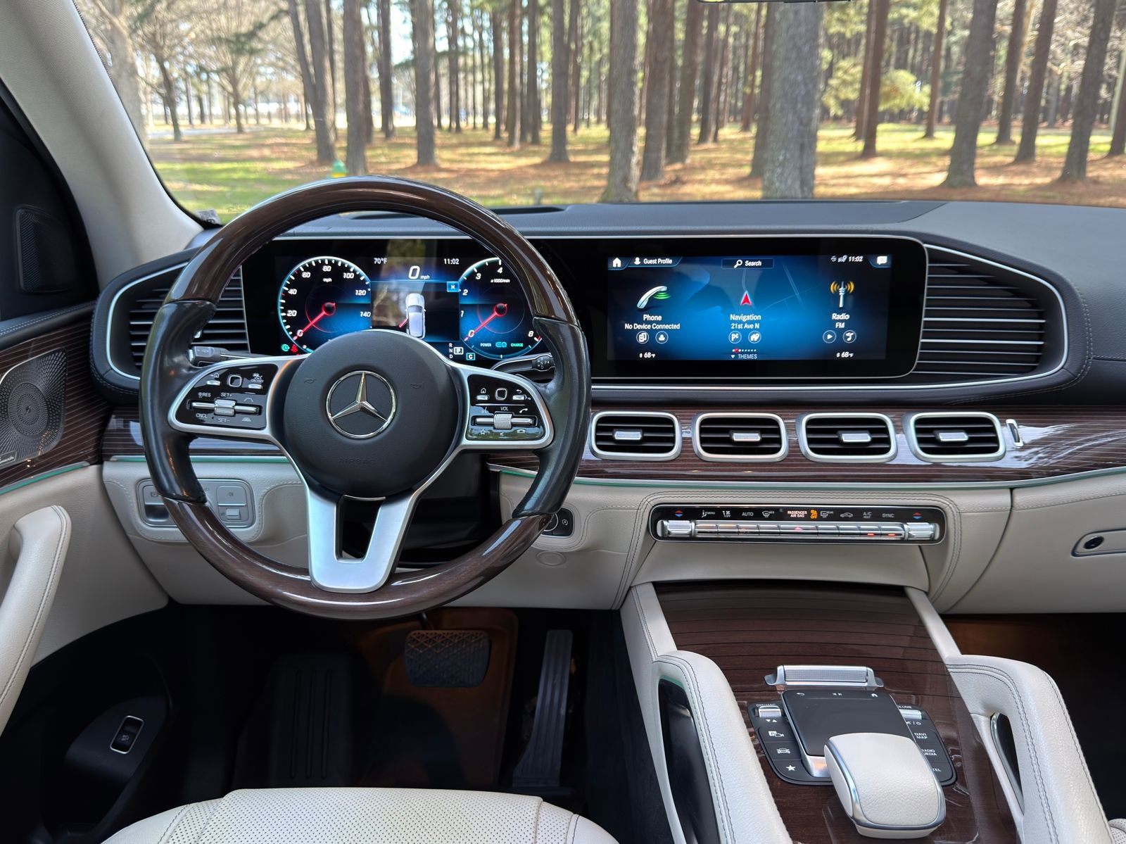 Certified 2022 Mercedes-Benz GLE 450 4MATIC image 3