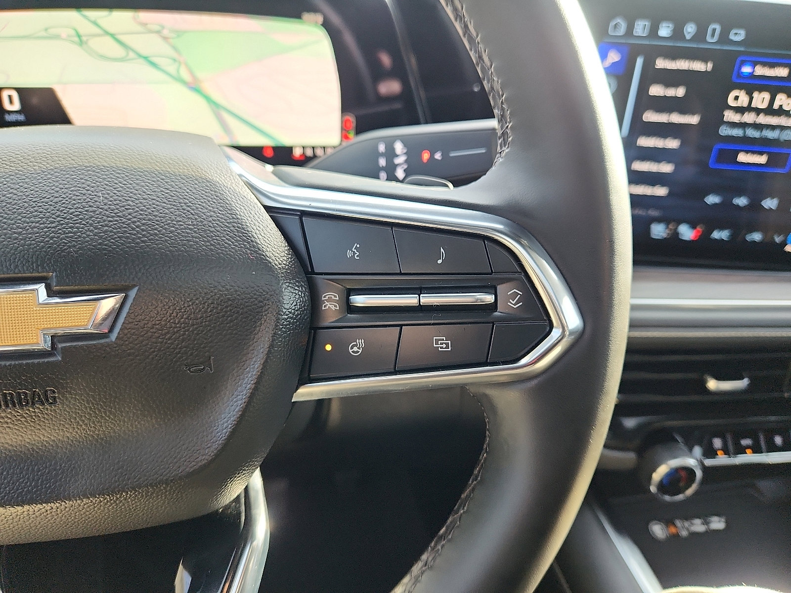 Used 2025 Chevrolet Suburban Premier image 26