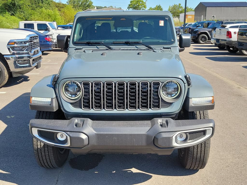 New 2026 Jeep Gladiator Sport AWD/4WD image 8