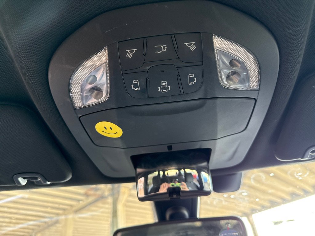 Used 2018 Chrysler Pacifica Touring Plus w/ S Appearance Package FWD image 21