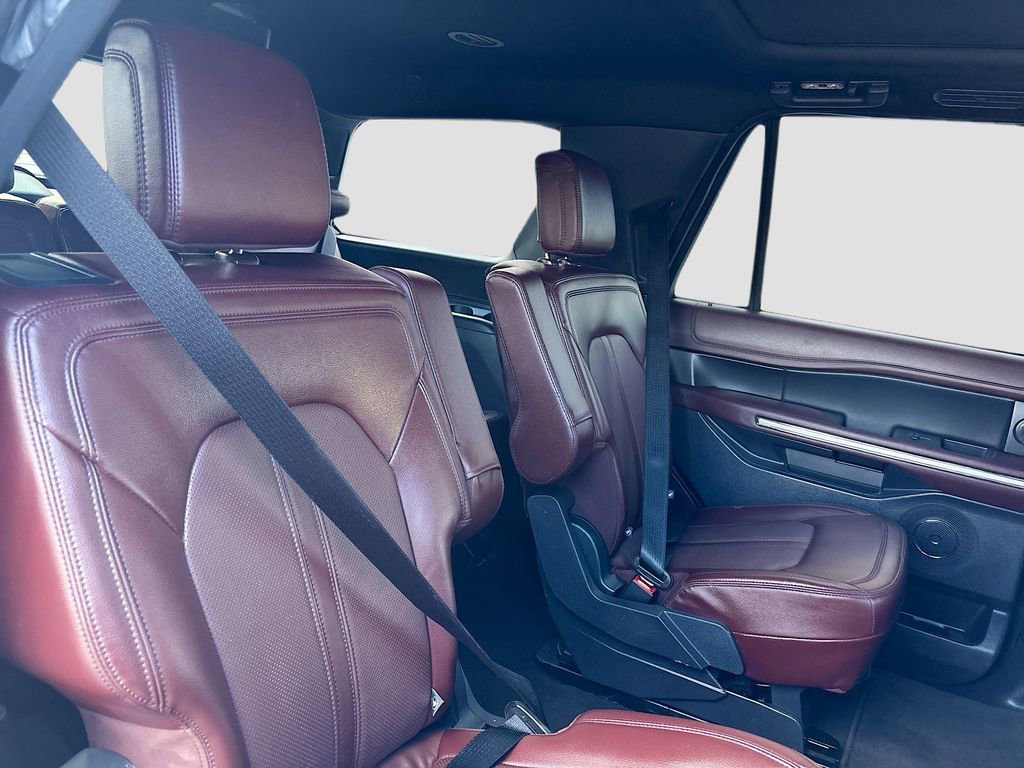 Used 2024 Ford Expedition Limited image 30