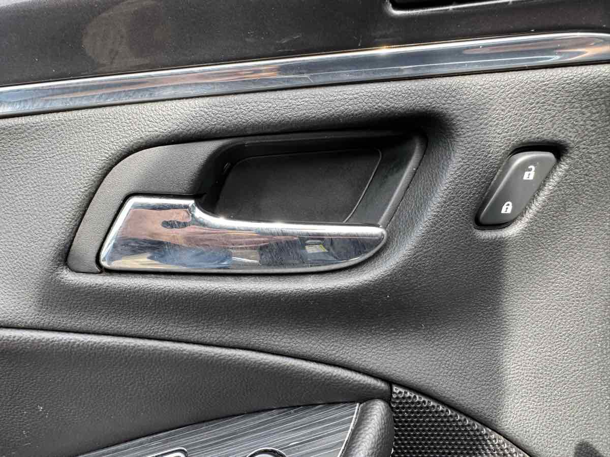 Used 2017 Chevrolet Impala Premier w/ Enhanced Convenience Package image 29