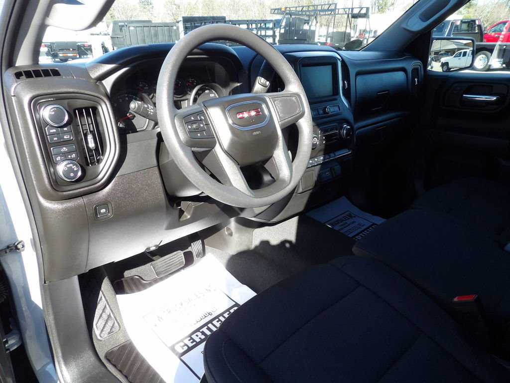 Used 2025 GMC Sierra 1500 Pro w/ Graphite Edition AWD/4WD image 16