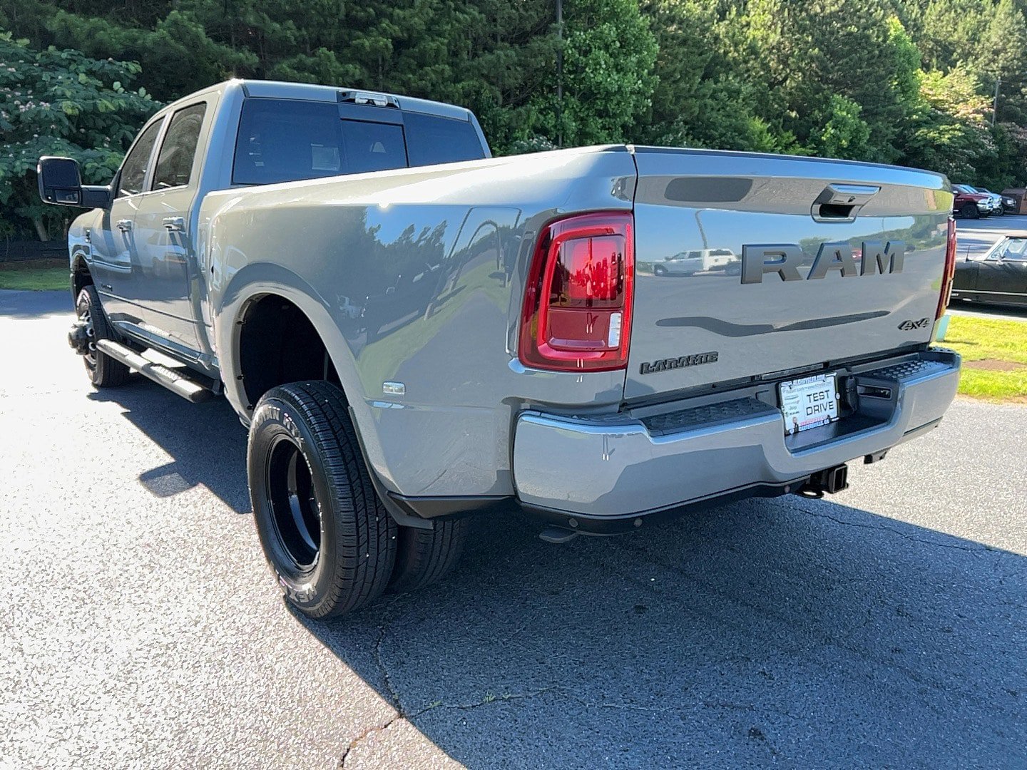 Used 2026 RAM 3500 Laramie w/ Night Edition AWD/4WD image 7