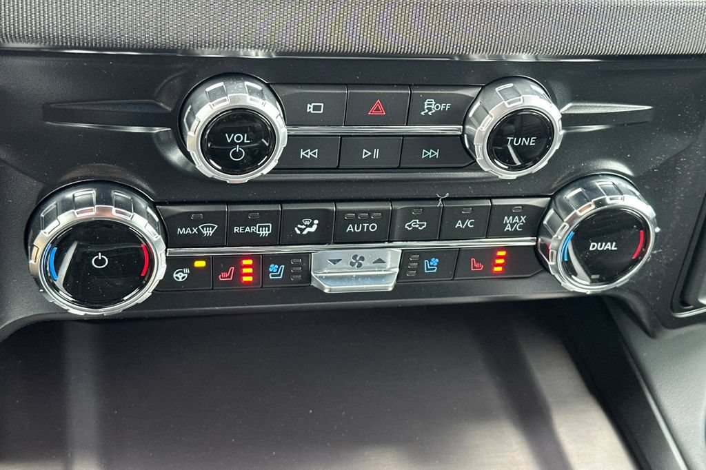 New 2026 Ford F350 Platinum AWD/4WD image 16
