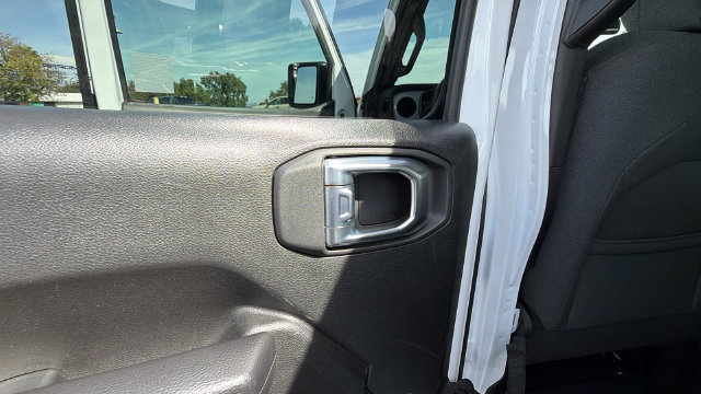 Used 2024 Jeep Wrangler Unlimited Sport AWD/4WD image 15