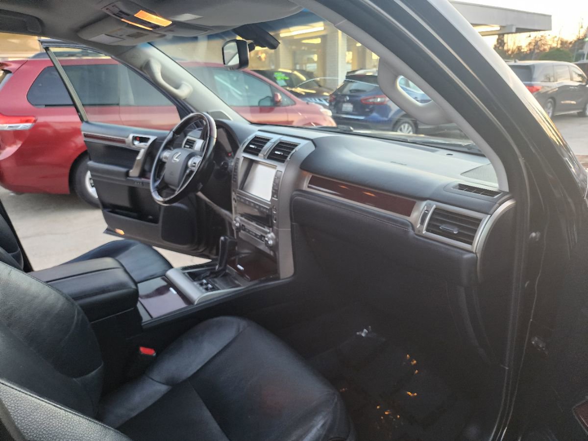 Used 2018 Lexus GX 460 Premium image 14
