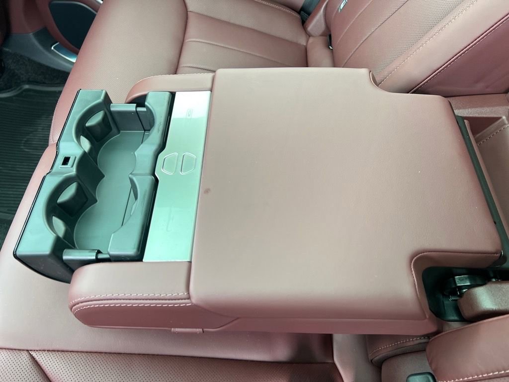 New 2025 Land Rover Range Rover SE image 23