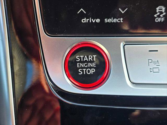 Used 2025 Audi SQ7 Premium Plus image 36