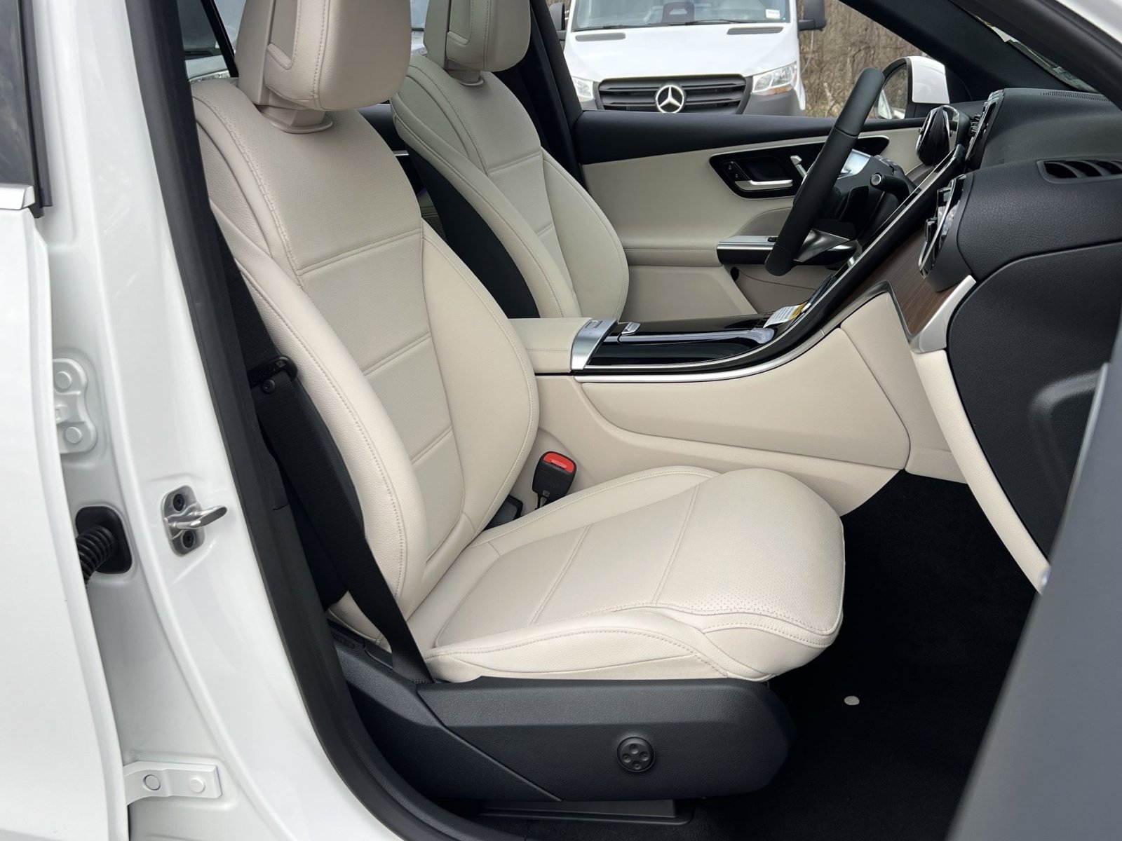 New 2026 Mercedes-Benz GLC 300 4MATIC image 26