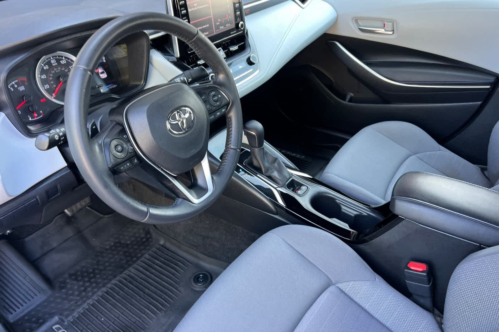 Used 2021 Toyota Corolla SE FWD image 11