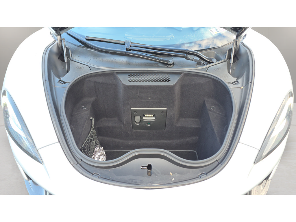 Used 2018 McLaren 570S Spider RWD image 41