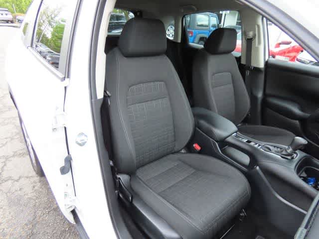 Used 2023 Honda HR-V LX image 16