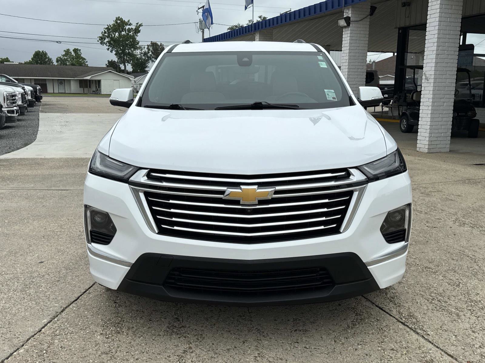 Used 2022 Chevrolet Traverse Premier w/ LPO, Floor Liner Package FWD image 2