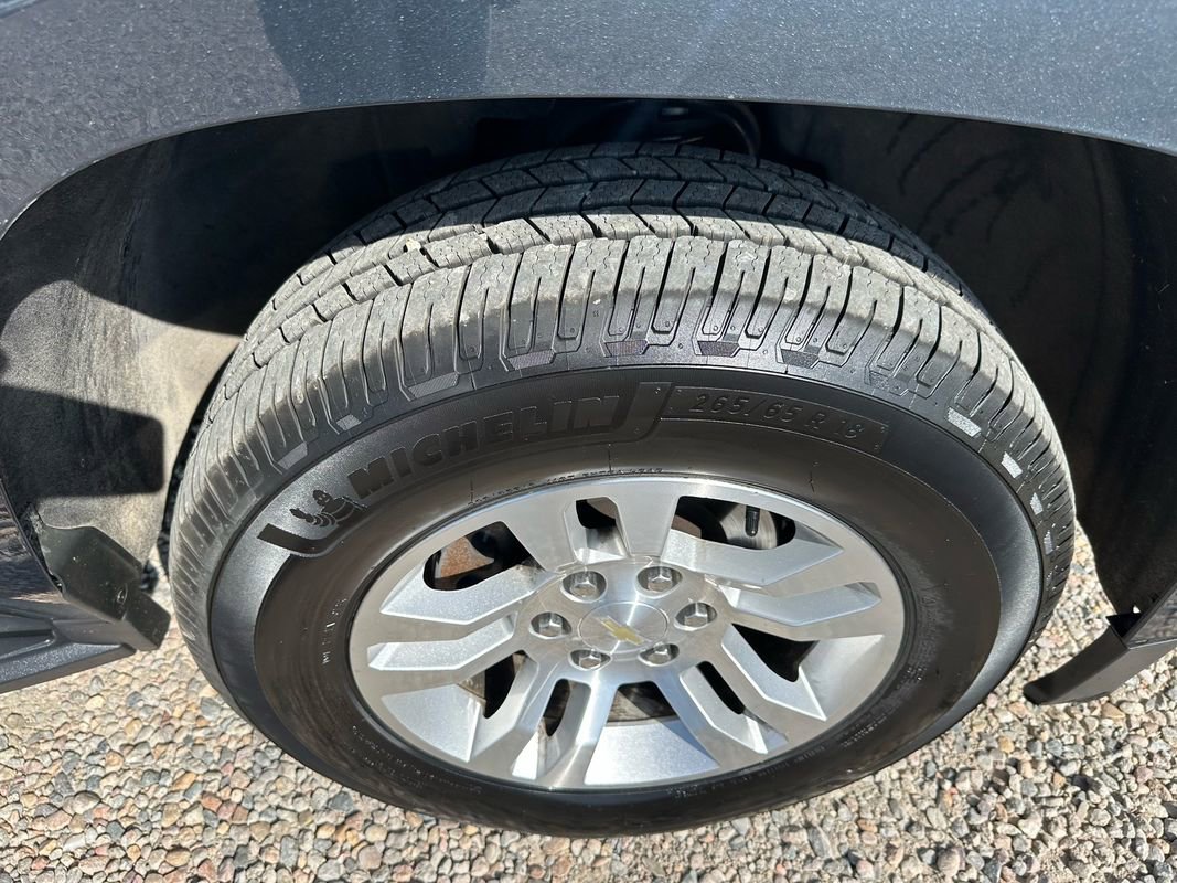 Used 2019 Chevrolet Suburban LT image 45