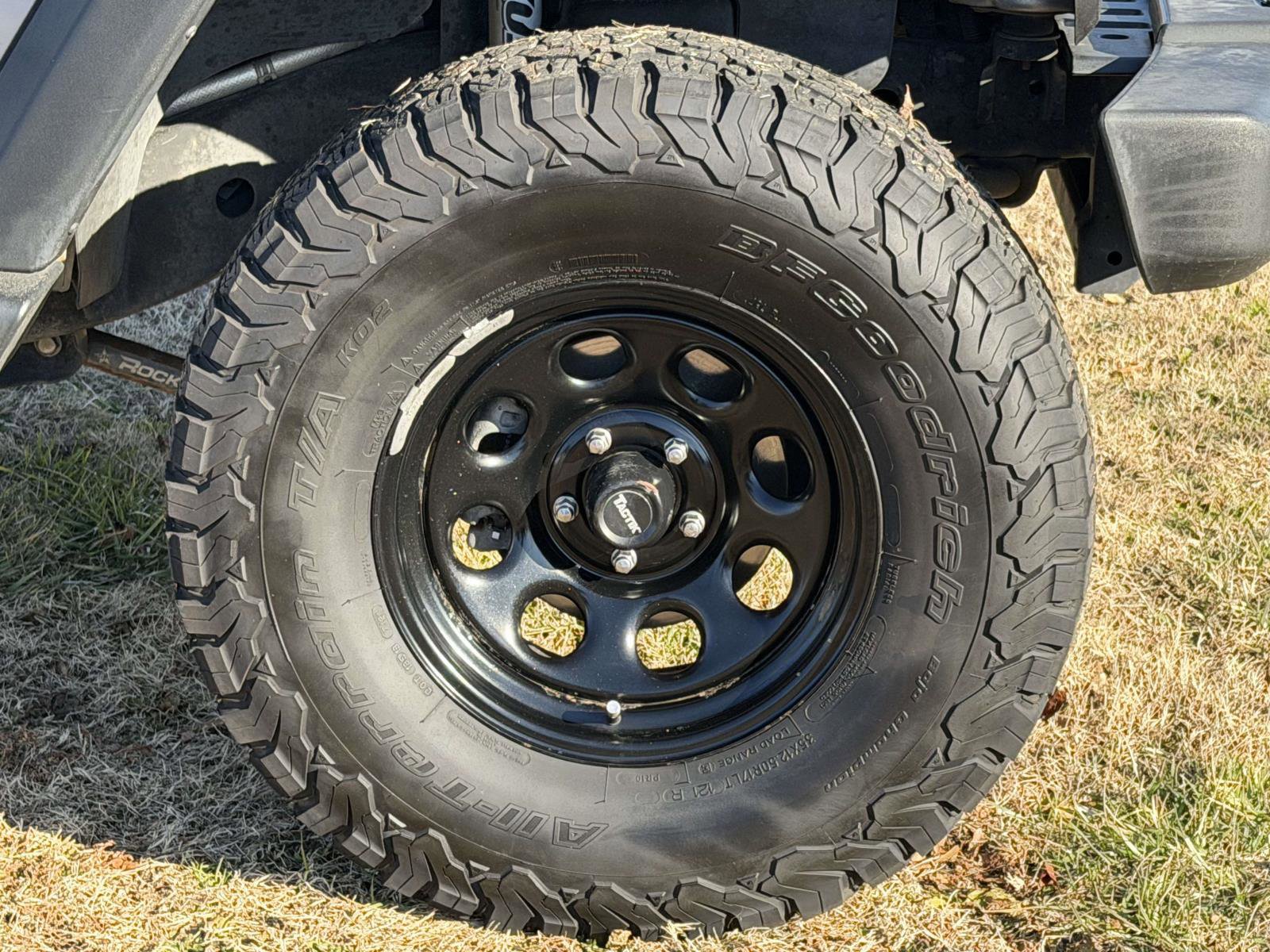 Used 2017 Jeep Wrangler Unlimited Sport w/ Quick Order Package 24S image 24