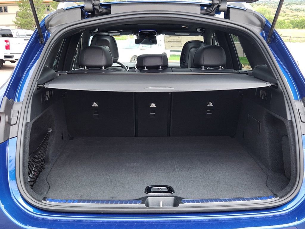 New 2025 Mercedes-Benz GLC 300 4MATIC image 16