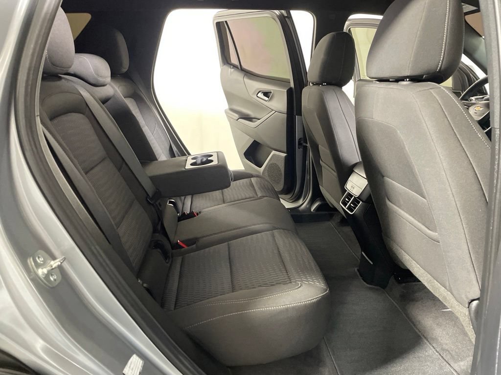 Used 2025 Chevrolet Equinox LT AWD/4WD image 22