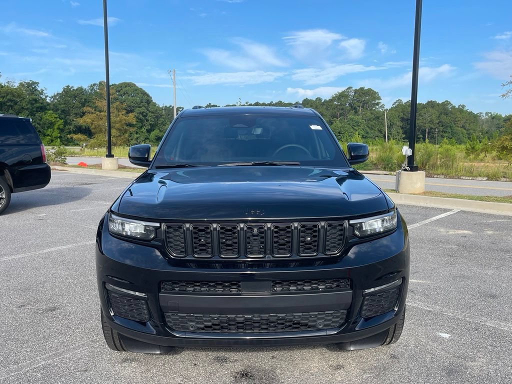 Used 2025 Jeep Grand Cherokee L Limited w/ Luxury Tech Group II AWD/4WD image 5