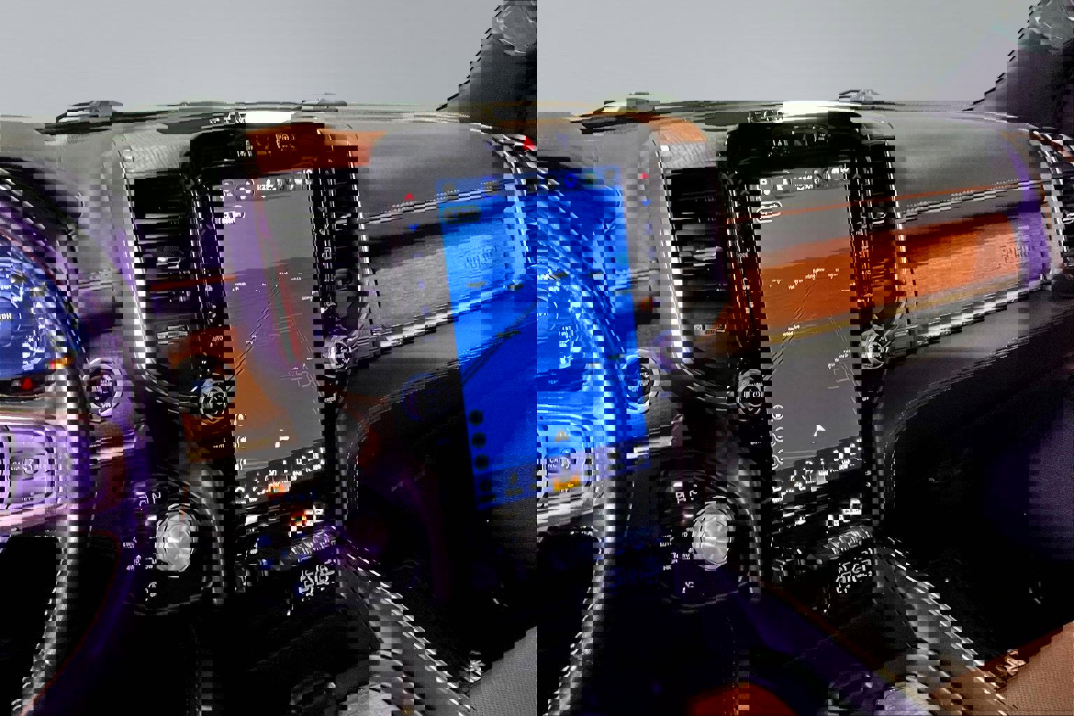 Used 2024 RAM 1500 Limited image 10