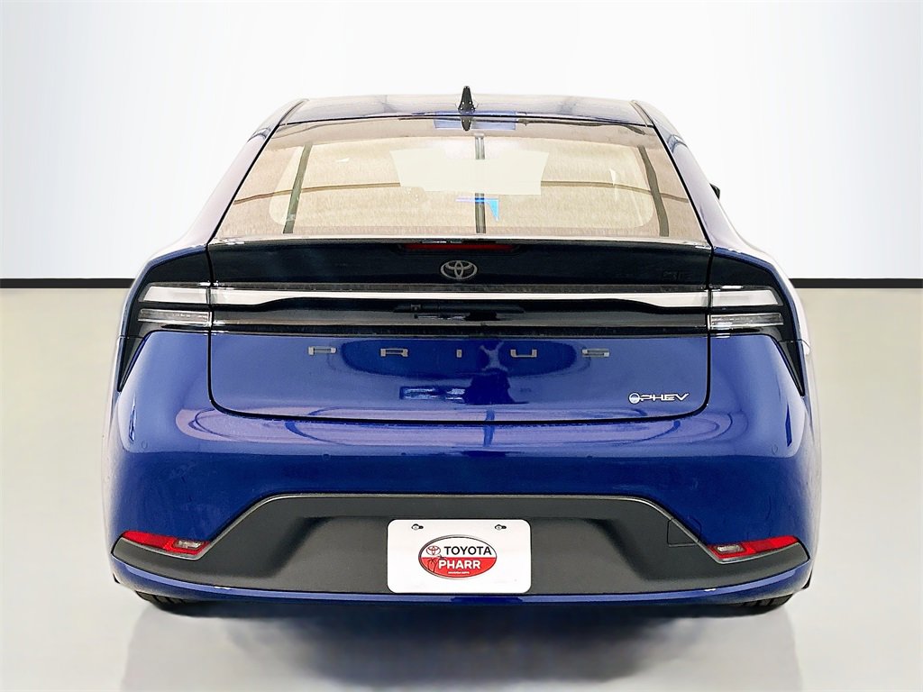 New 2026 Toyota Prius Plug-In Hybrid image 5