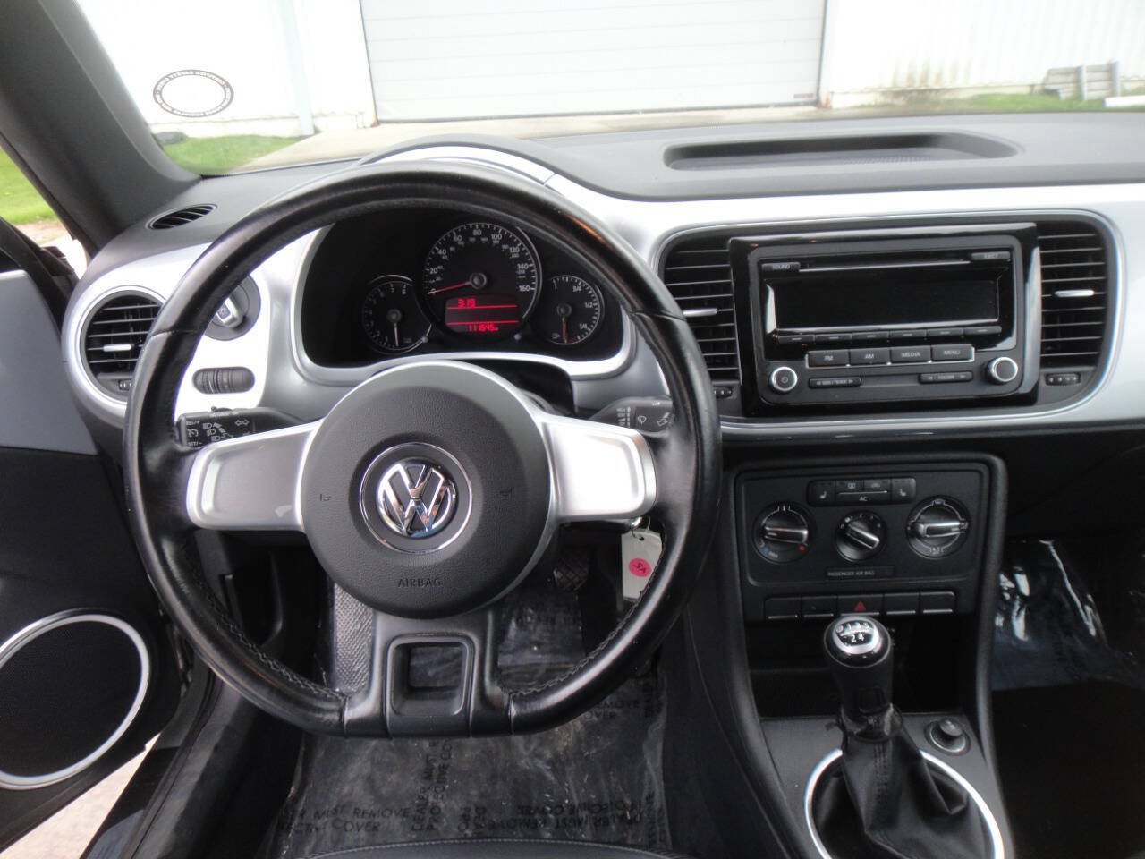 Used 2012 Volkswagen Beetle 2.5 FWD image 12