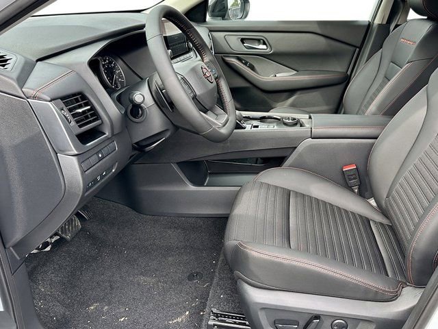 New 2026 Nissan Rogue SV image 10