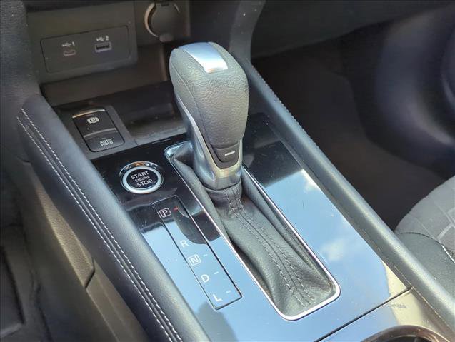 Used 2022 Nissan Kicks SV image 10