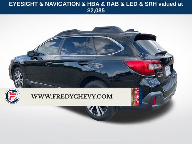 Used 2018 Subaru Outback 2.5i Limited AWD/4WD image 3