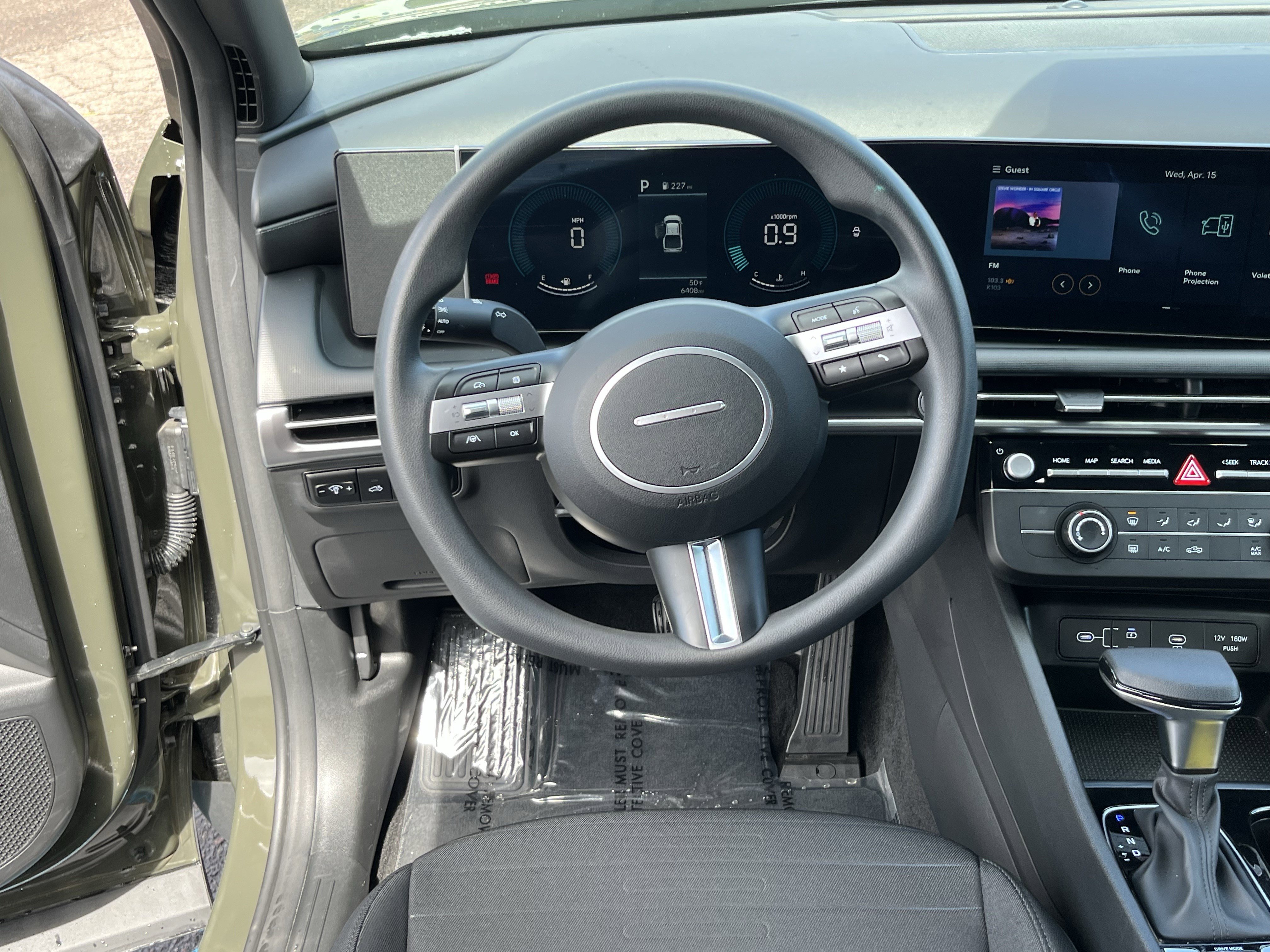 Certified 2025 Hyundai Santa Cruz SE image 13