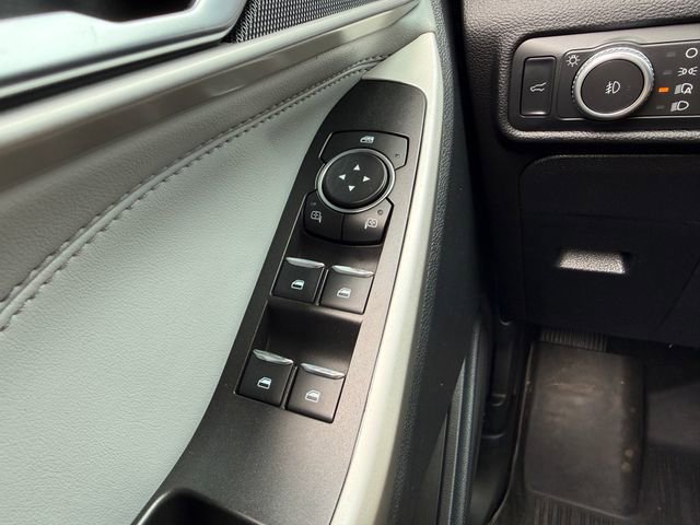 Used 2021 Ford Explorer XLT w/ Equipment Group 202A image 20