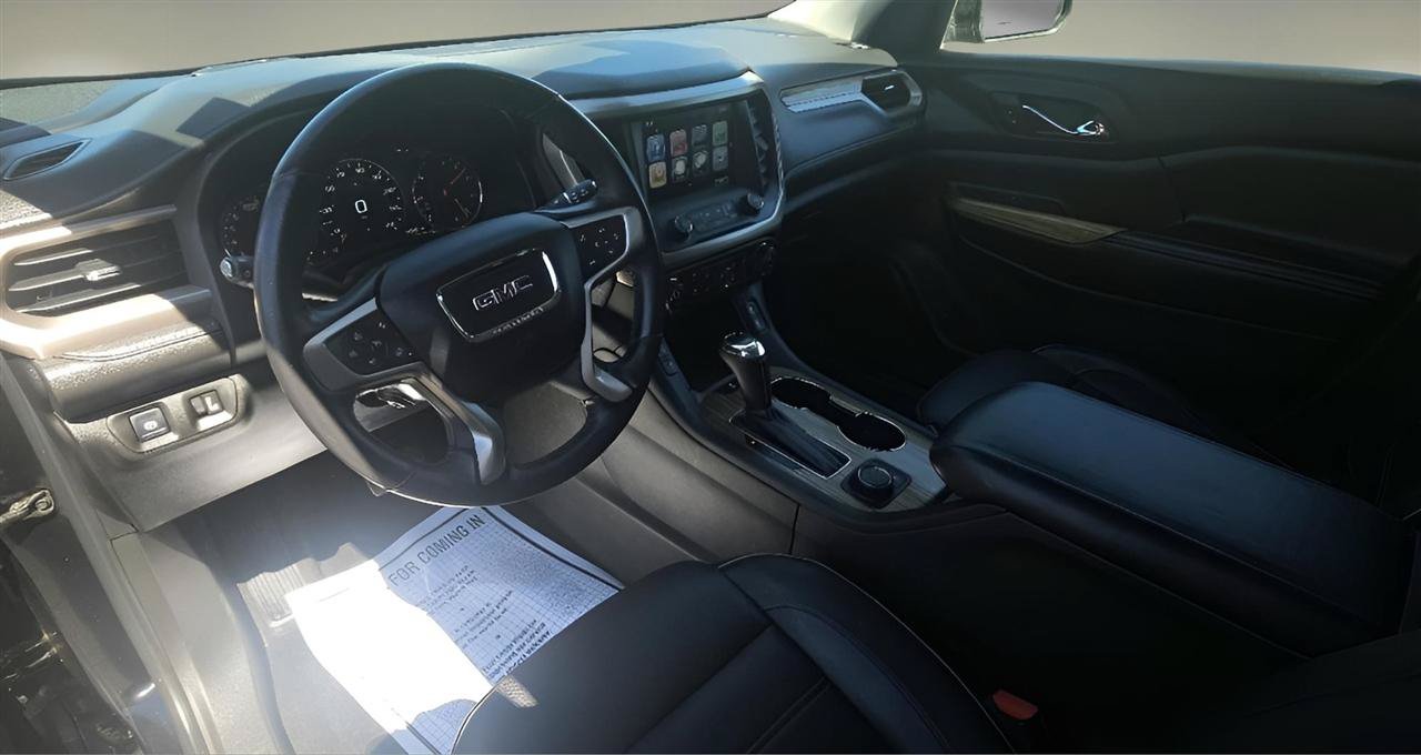 Used 2017 GMC Acadia Denali w/ Technology Package AWD/4WD image 11